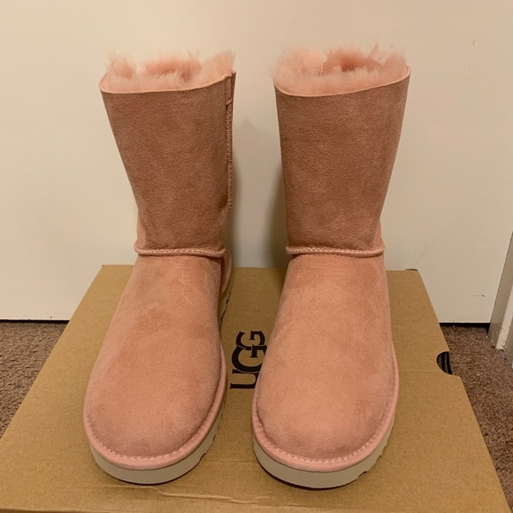NIB UGG Bailey Bow II Boots - Picture 4 of 5